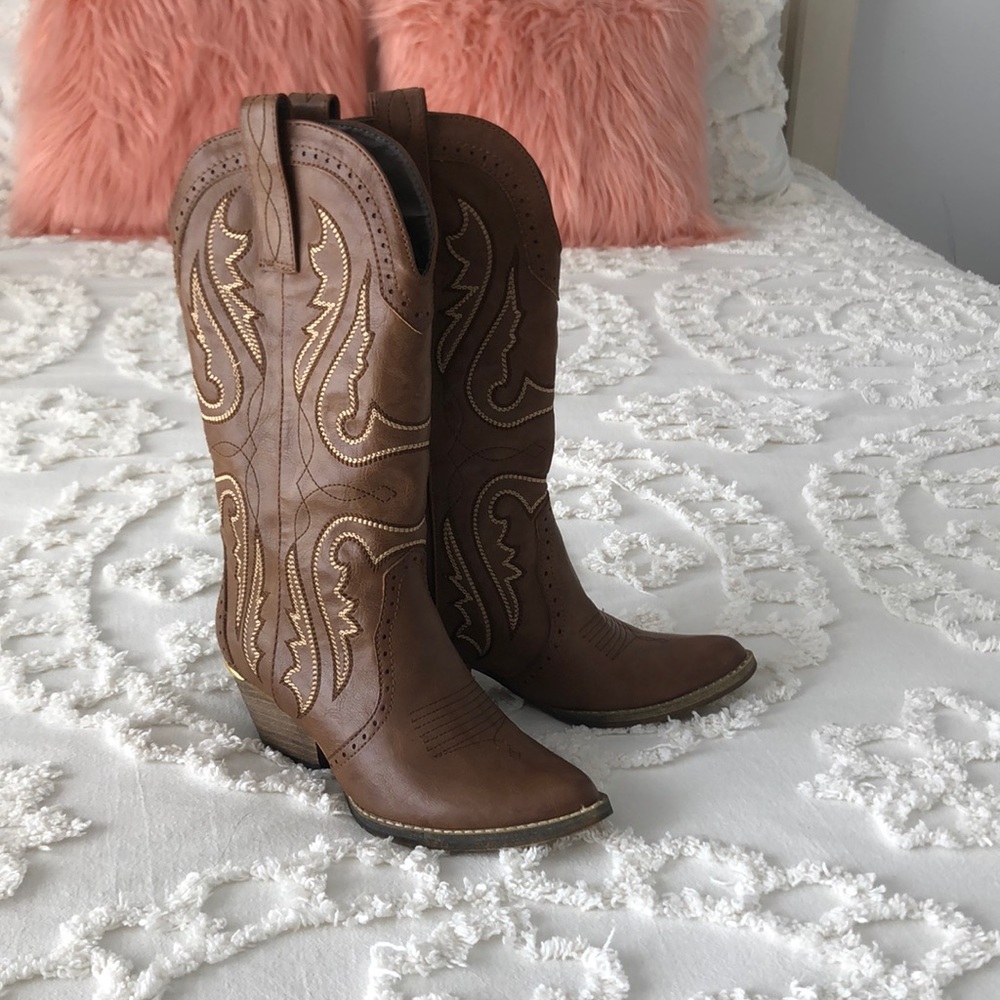 Women Volatile Boot